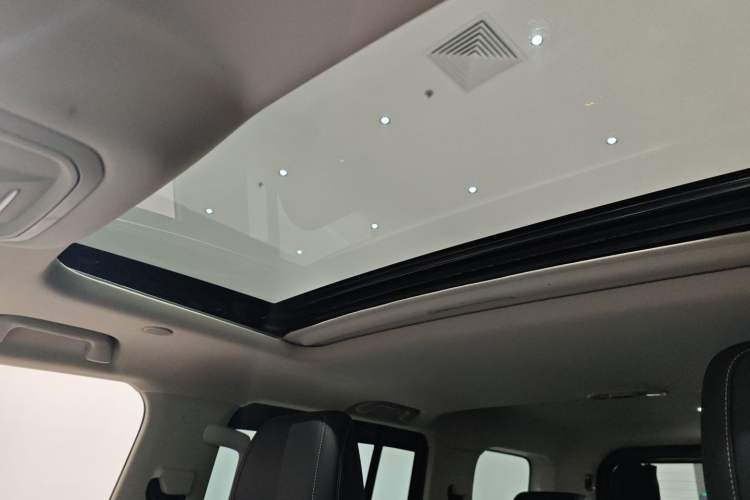 Used Tank 300 2021 City Edition 2.0T—Truly Stylish