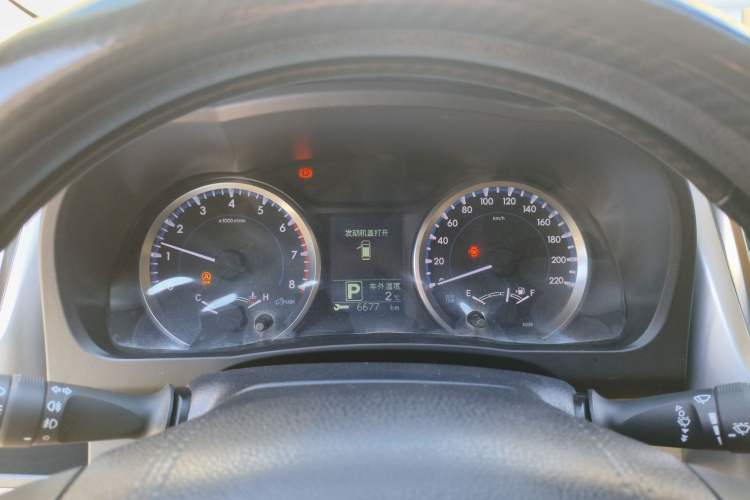 Used Toyota Highlander 2018 2.0T Two-Wheel Drive Elite Edition 5 Seats Emission Standard China V
