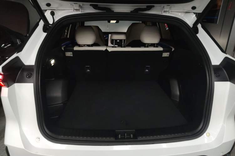 Used Geely Galaxy L7 2024 1.5T 115 km Starship Dragon Edition Trunk