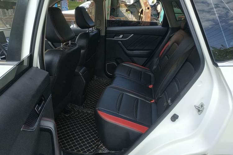 Used Venucia T60 2020 1.6L Manual Smart Vision Version China VI Standard
