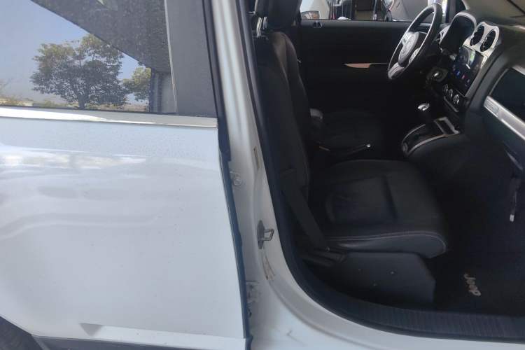 Used Jeep Compass 2014 Revised Version 2.0L Two-Wheel Drive Elite Edition
