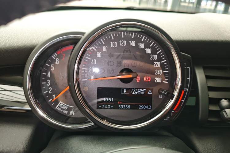 Used MINI 2019 1.5T COOPER Classic Edition Five-Door Version Instrument Cluster