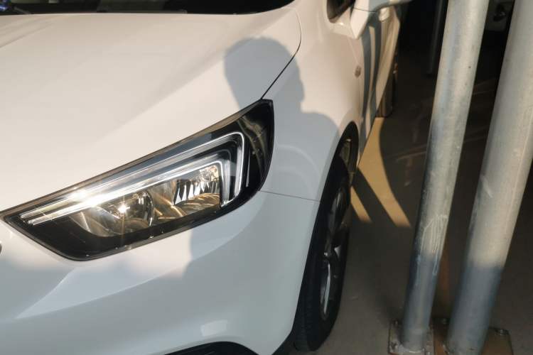 Used Buick Encore 2018 18T Automatic Two-Wheel Drive Urban Leading Model