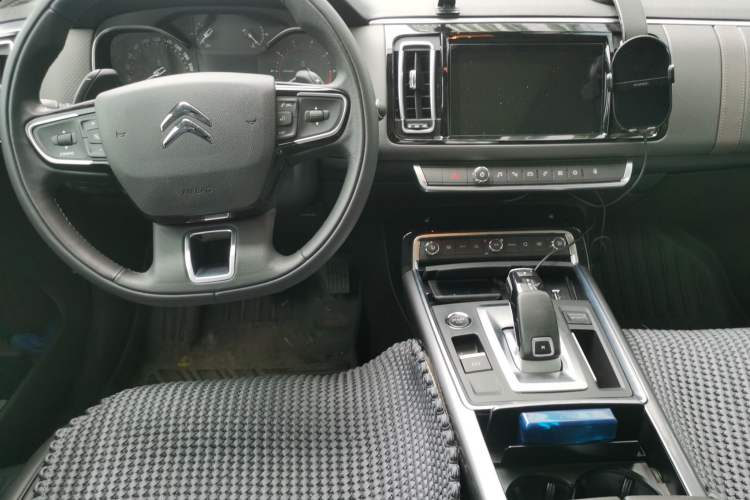 Used Citroen C6 2022 400THP Co-Creation Edition