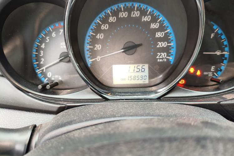 Used Toyota YARiS L Zhi Xiang 2018 1.5E CVT Champion Limited Edition Odometer Close Up