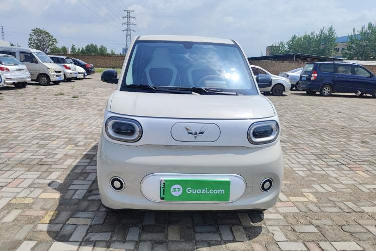 Used Wuling Hongguang MINIEV 2024 3rd Generation 215km Youth Edition Front