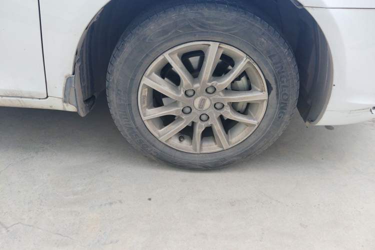 Used Geely Auto Emgrand 2020 1.5L Manual Luxury Model Right Front Wheel Hub