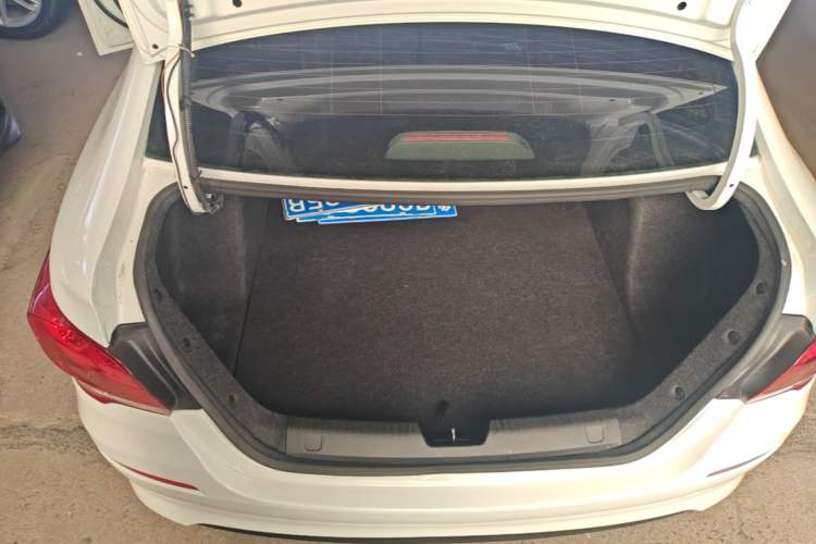 Used Chevrolet Cavalier 2016 1.5L Automatic Enjoyment Edition Trunk