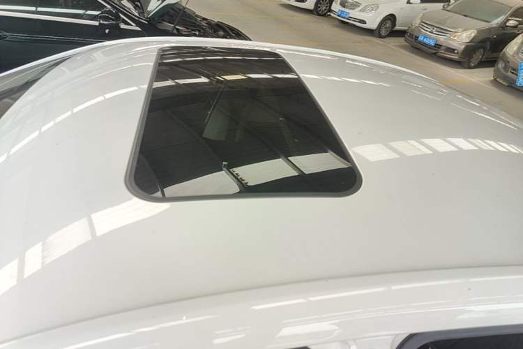 Used Roewe i5 2020 1.5L Automatic 4G Connected Linghao Edition