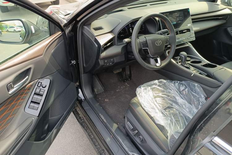 Used Toyota Avalon 2024 2.0L Luxury Edition