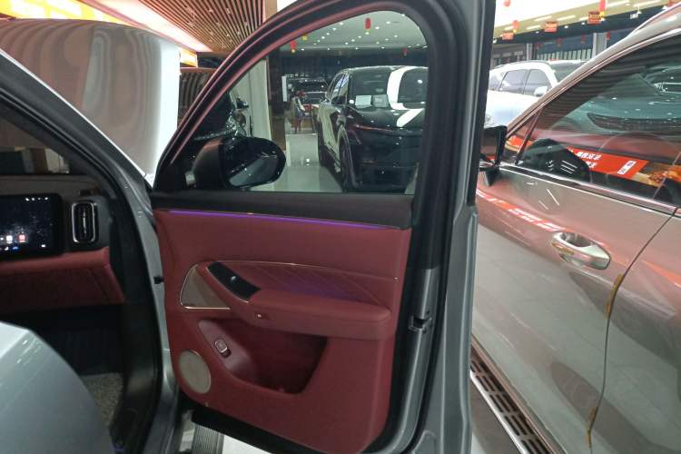 Used Hima AITO M8 2025 Extended-Range Max+ Version 53.4 kWh 5-Seater Edition