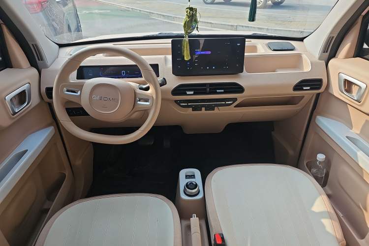 Used Geely Galaxy Panda 2024 Panda Mini 200km Longteng PRO Edition