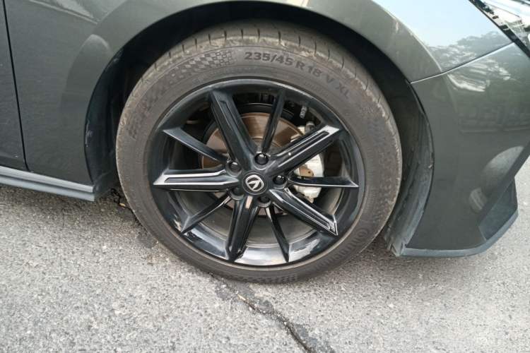 Used CHANGAN UNI-V 2022 1.5T Prestige Version Exterior 1