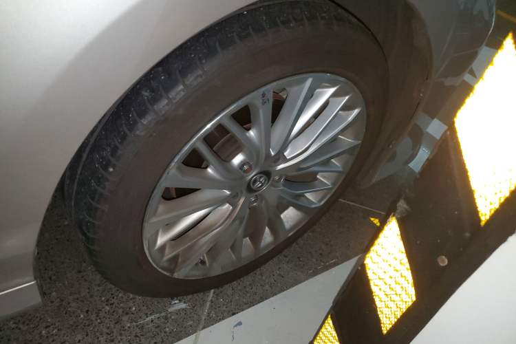 Used Toyota Camry 2019 Revised Version 2.5G Luxury Edition
