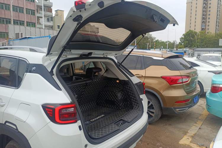 Used Changan CS35PLUS 2018 1.6L Automatic Coolline Version China V Standard
