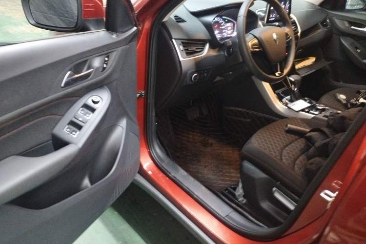 Used BORGWARD BX3 2020 20TGDI Two-Wheel Drive Automatic Comfort Version
