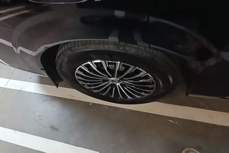 Used Denza D9 2024 DM-i 980 Four-Wheel Drive Prestige Model
