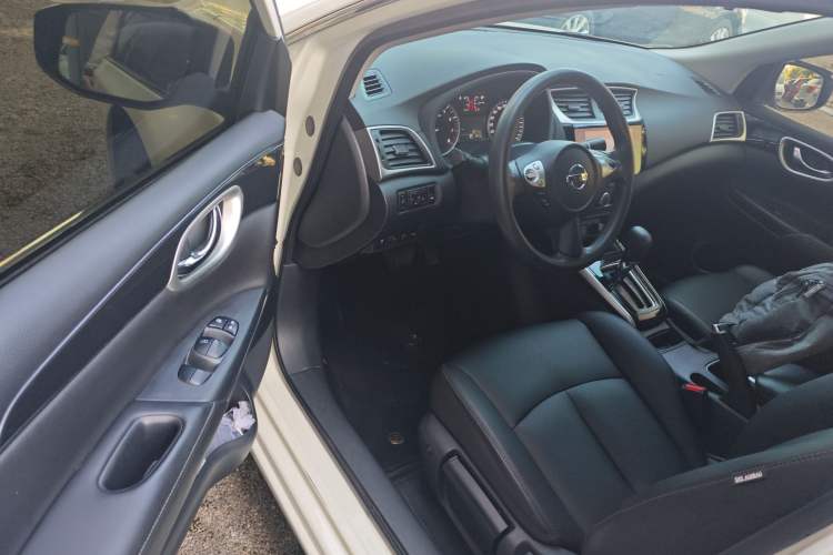 Used Nissan Sylphy 2021 Classic 1.6XL CVT Luxury Edition Driver Seat