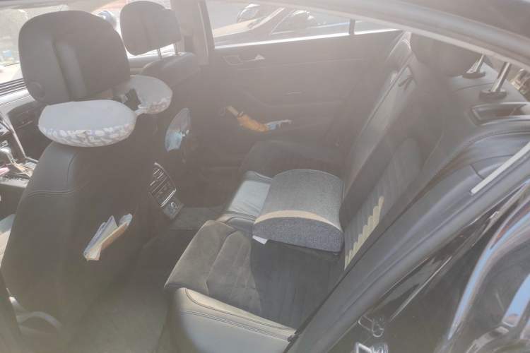 Used Volkswagen Magotan 2017 330TSI DSG Luxury Model Left Rear Seat