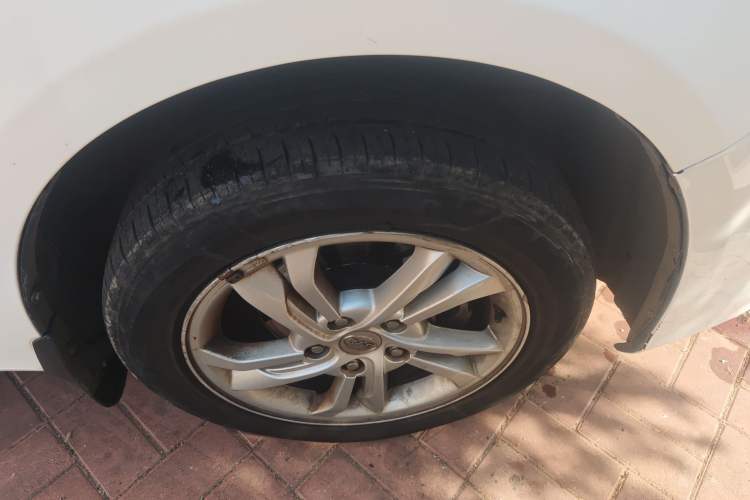 Used BYD Surui 2014 1.5TID Automatic Luxury Model
