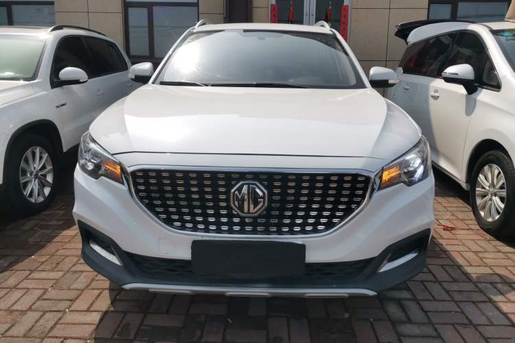 Used MG ZS 2020 Global Bestseller with 1.5L Engine Manual Transmission and a Massive 65-Inch Panoramic Sunroof Version
