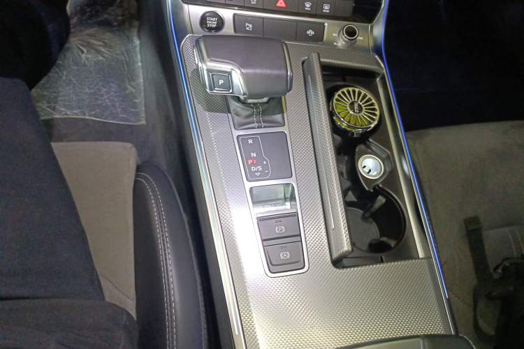 Used Audi A6L 2022 40 TFSI Luxury Dynamic Model
