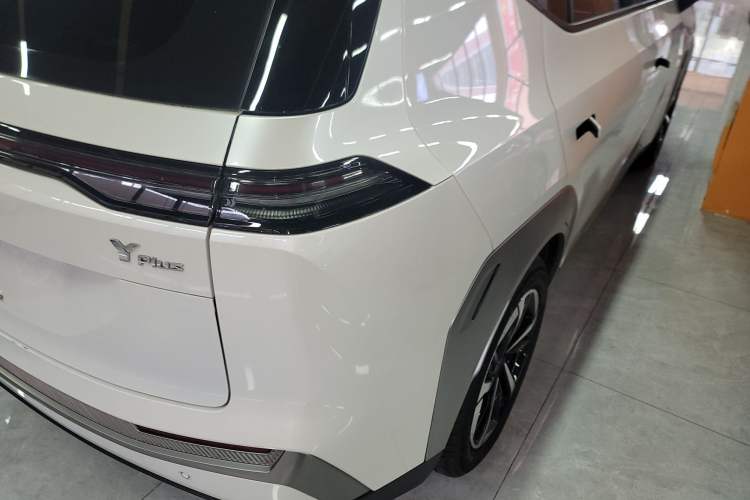 Used AION Y 2023 Plus 510 Smart Edition Right Rear Taillight