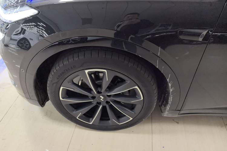 Used ONVO L60 2024 60 kWh Rear-Drive Version Exterior 4