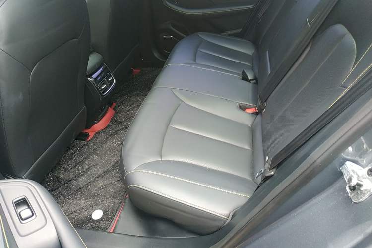 Used Roewe i6 MAX New Energy 2023 EV 420 Skyroof Special Edition Left Rear Seat