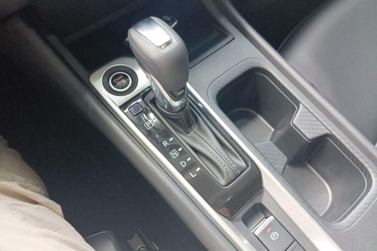 Used Nissan Sylphy 2025 1.6L CVT Genuine Edition Gear Lever