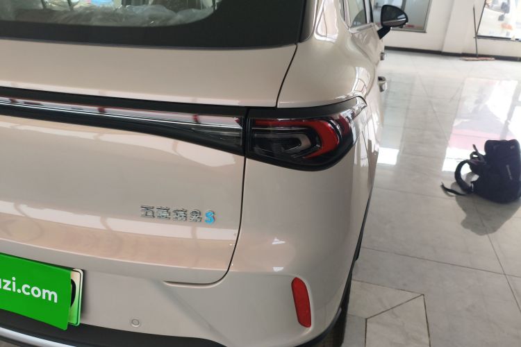 Used Wuling Bingo S 2025 Model 325km Deluxe Edition Right Rear Taillight