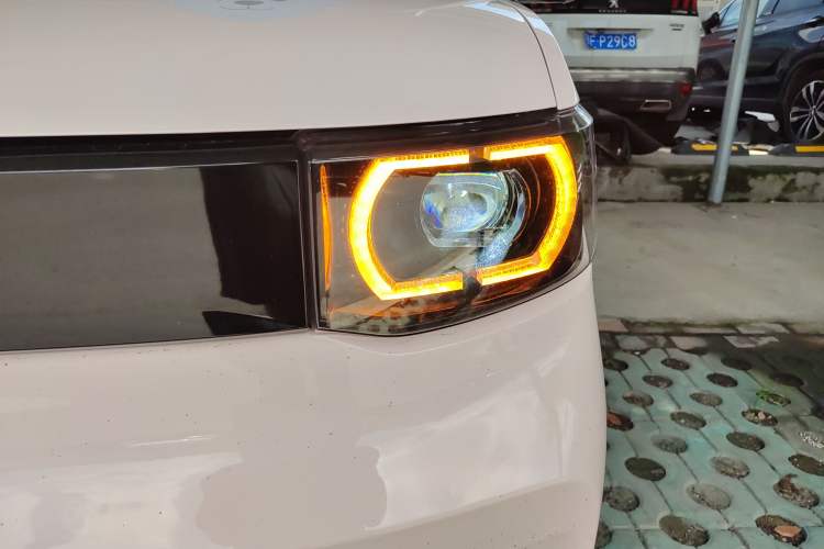 Used Wuling Hongguang MINIEV 2021 Macaron Premium Model – Lithium Iron Phosphate