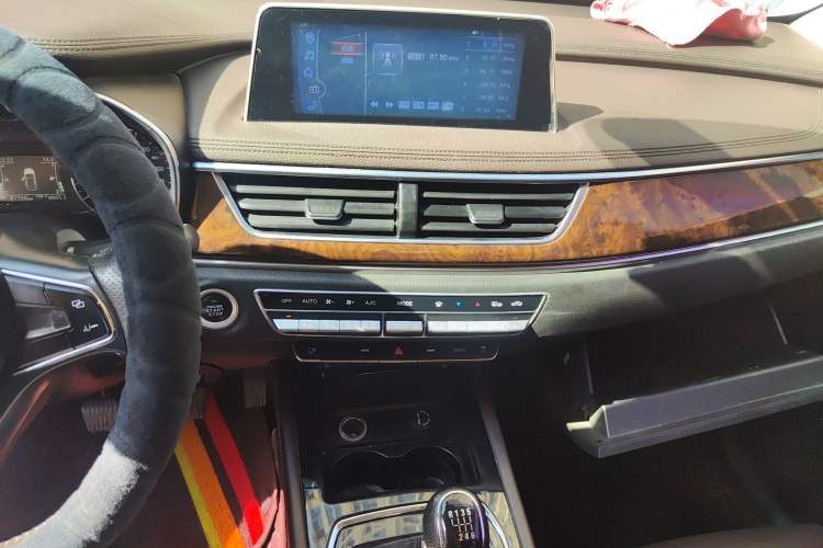 Used Dongfeng Fengon 580 2018 1.5T Manual ZhiShang Model