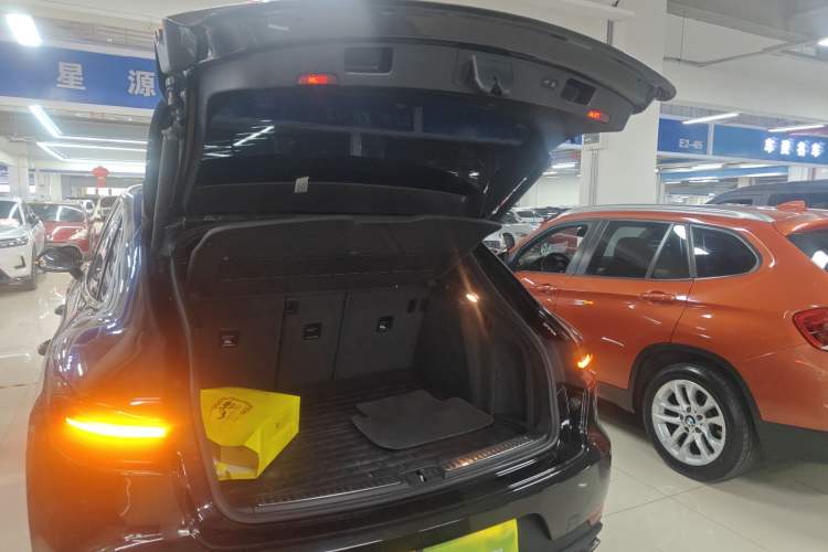 Used Porsche Macan 2017 Macan S 3.0T
