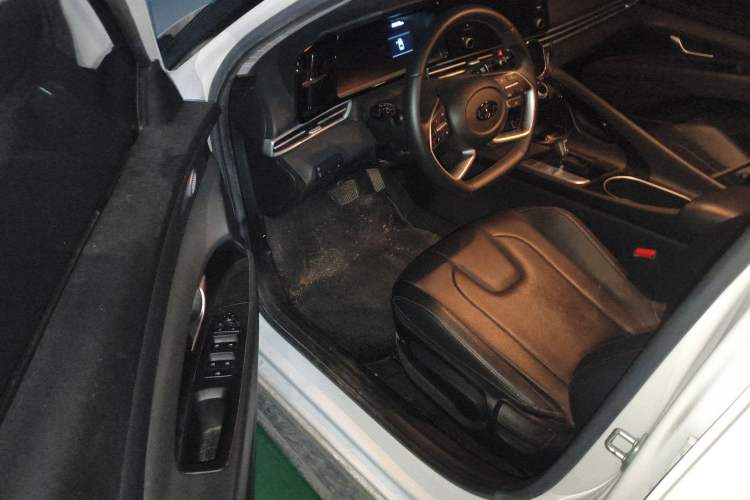 Used Hyundai Elantra 2022 1.5L CVT GLX Elite Edition