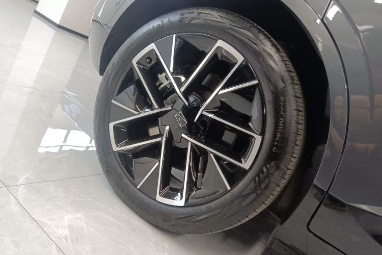 Used Avatr 11 2025 Ultra Extended-Range Edition