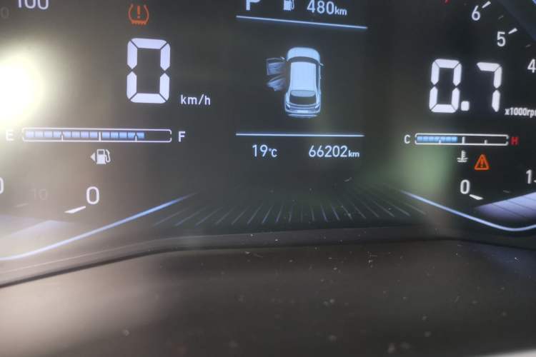 Used Hyundai ix25 2020 1.5L CVT DLX Prestige Version Odometer Close Up