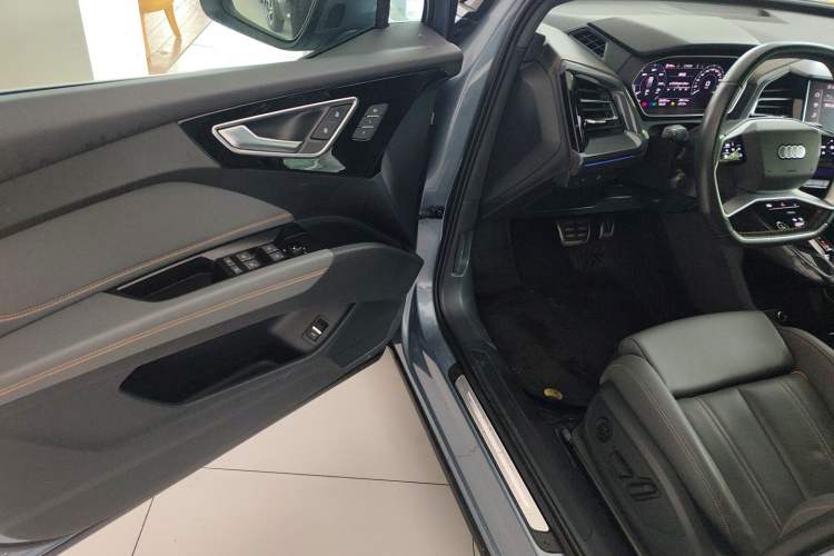 Used Audi Q4 e-tron 2024 40 e-tron Boundary Edition Driver Seat