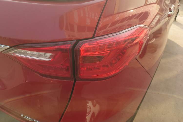 Used Hanteng X5 2018 1.5T CVT Luxury Edition