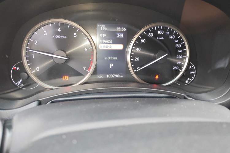 Used Lexus NX 2017 200 Front-Wheel-Drive X-Trail SE Edition Odometer Close Up