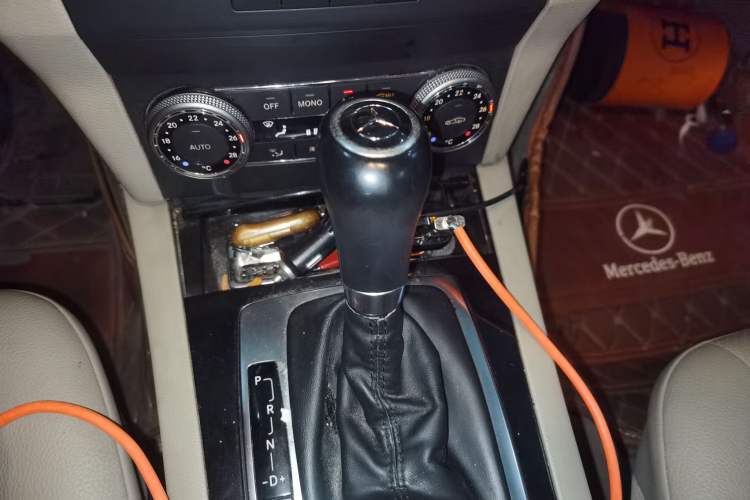 Used Mercedes-Benz GLK-Class 2011 GLK 300 4MATIC Dynamic Model