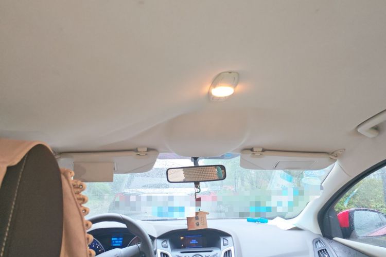 Used Ford Focus 2013 Sedan Classic 1.8L Automatic Fashion Edition