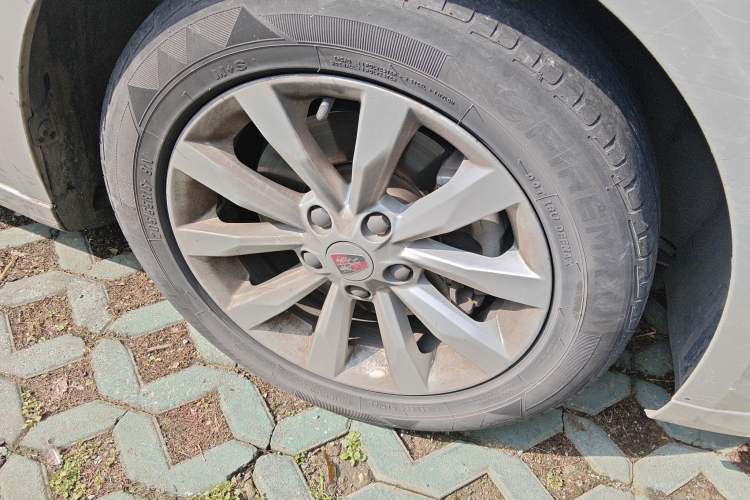 Used Roewe i6 New Energy 2017 45T Hybrid Connect & Smart Enjoyment Edition
