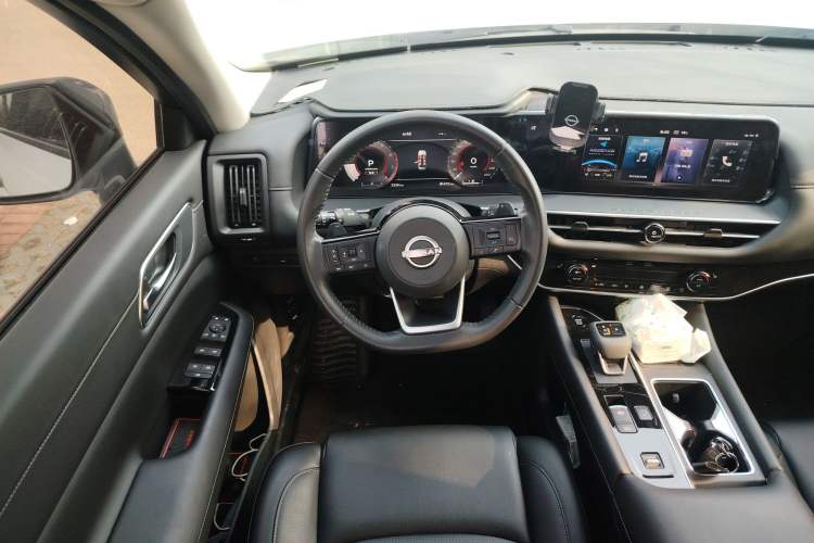 Used Nissan Pathfinder 2024 380 VC-TURBO Two-Wheel Drive Smart Edition 6 Seats
