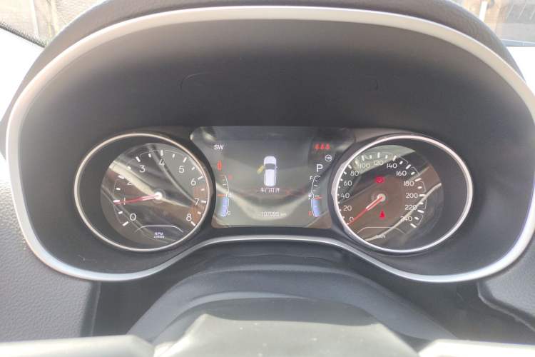 Used Jeep Compass 2019 220T Automatic Family Edition
