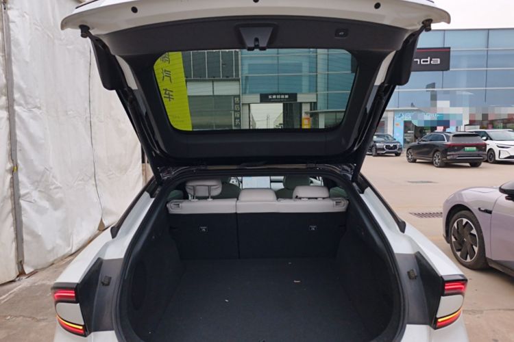 Used XPeng P7+ 2024 Long-Range Max Trunk