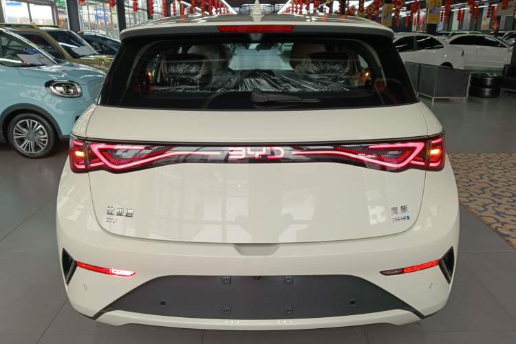 Used BYD Dolphin 2025 Smart Drive Version 420 km Freedom Edition
