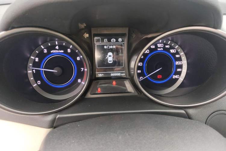 Used CHANGAN Eado 2016 1.6L Manual Fashion Edition Odometer Close Up