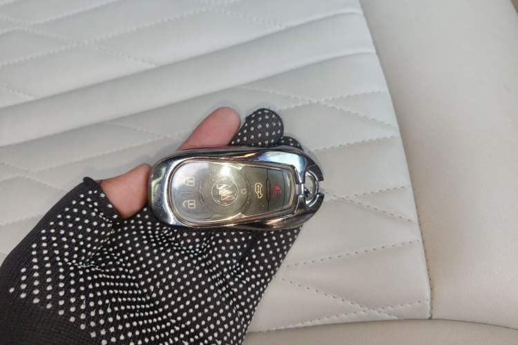 Used Buick GL8 2023 Land Executive Class 652T Luxury Model