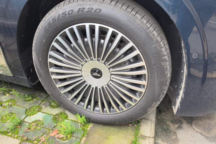 Used VOYAH Dream 2025 PHEV Four-Wheel-Drive Flagship Kunpeng Edition